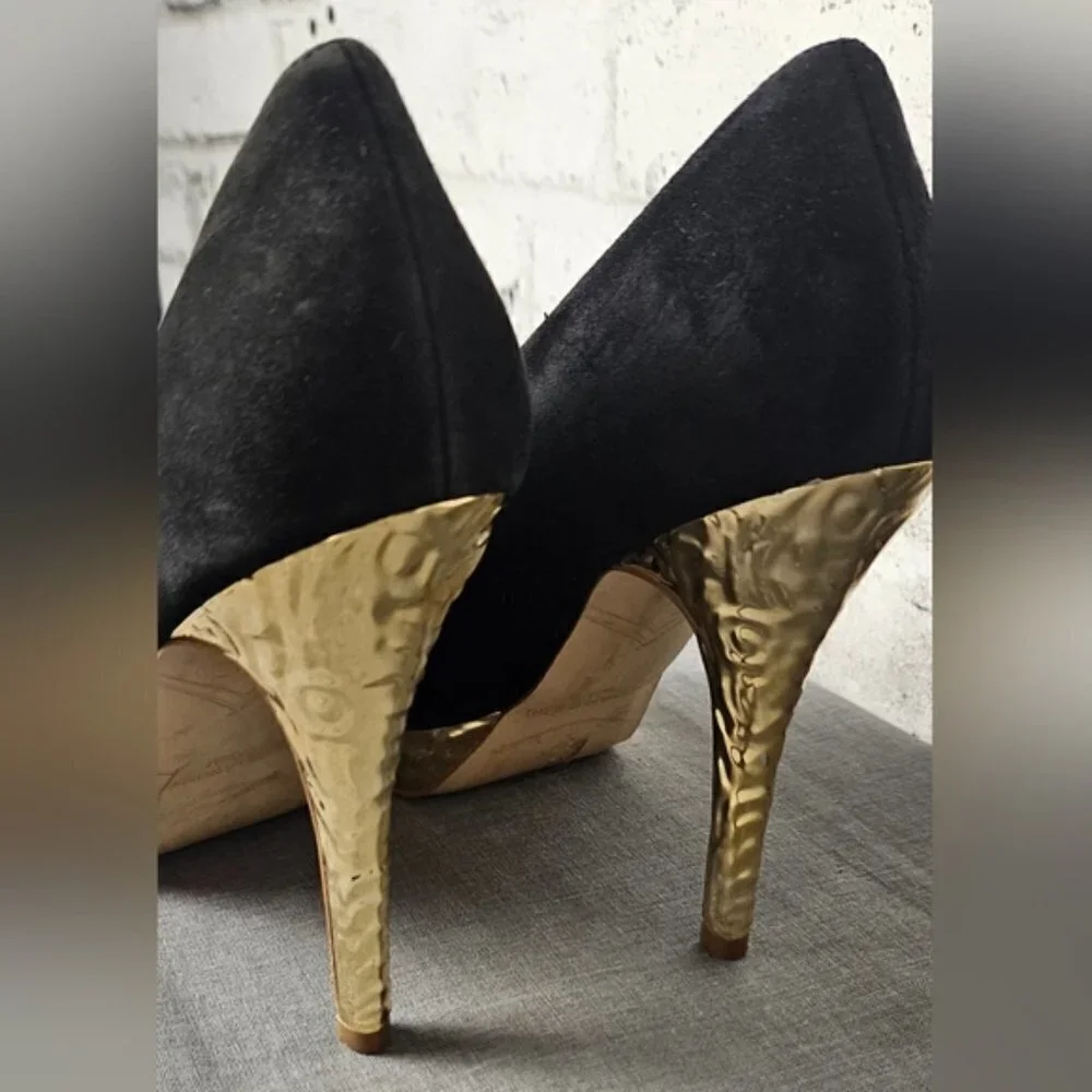 Enzo Angiolini Easully Black Suede Gold Peep Toe Platform Heels Size 7.5
